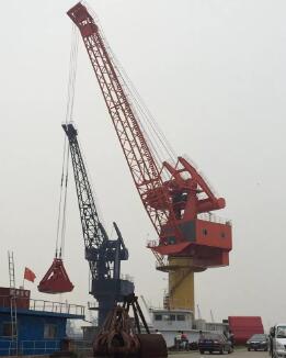 The use of hydraulic oil lifting machinery what are the requ